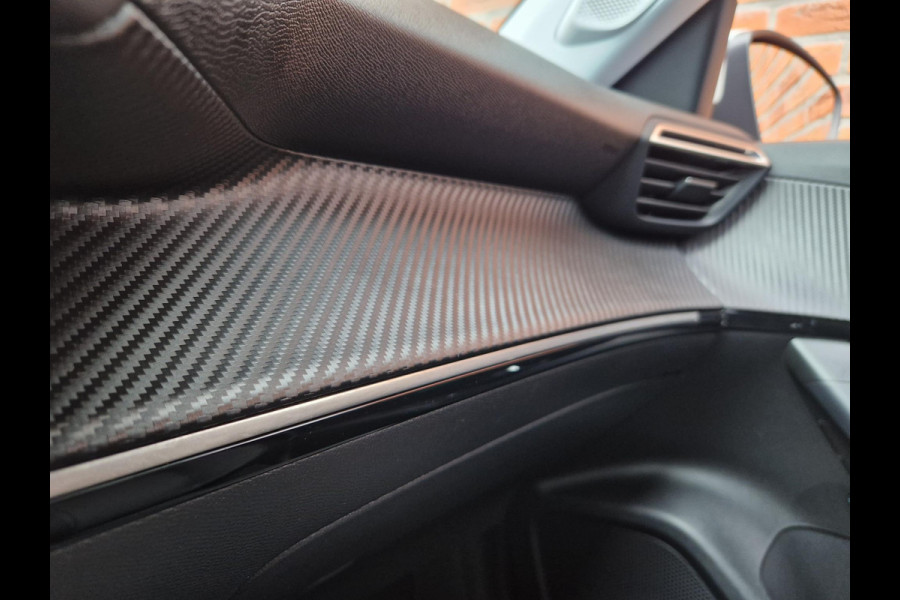Peugeot 2008 1.2 PureTech Allure Pack | Climate | PDC | Navi | DAB | Android Auto/ Apple Carplay |