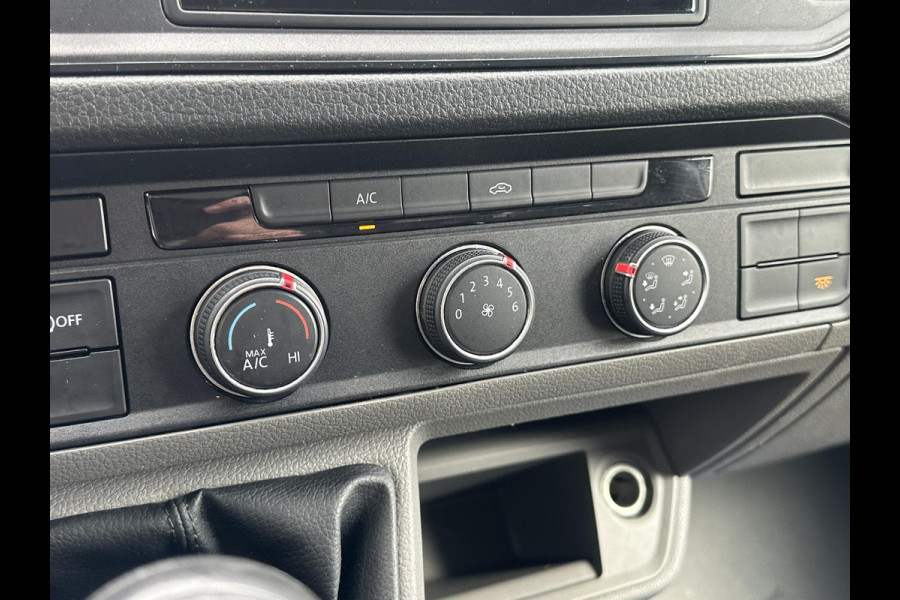 Volkswagen Crafter 35 2.0 TDI L4*BAKWAGEN*LAADKLEP*A/C*CRUISE*CARPLAY