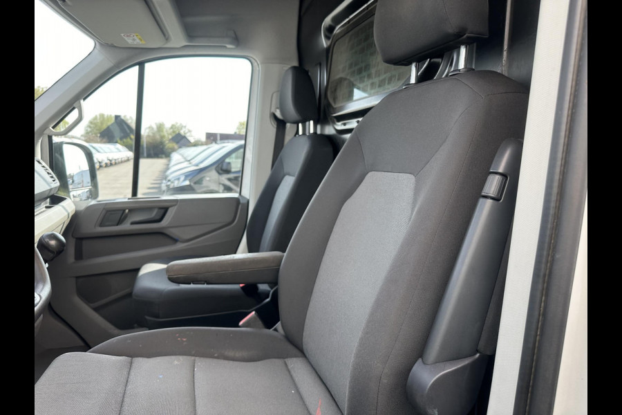 Volkswagen Crafter 2.0 TDI L3H3*CARPLAY*A/C*NAVI*CRUISE*3000KG TRGW*
