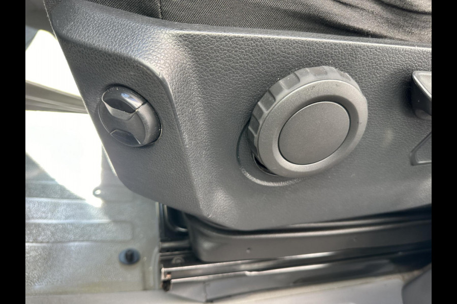 Volkswagen Crafter 35 2.0 TDI L3H3 Comfortline*A/C*CRUISE*HAAK*3-PERS