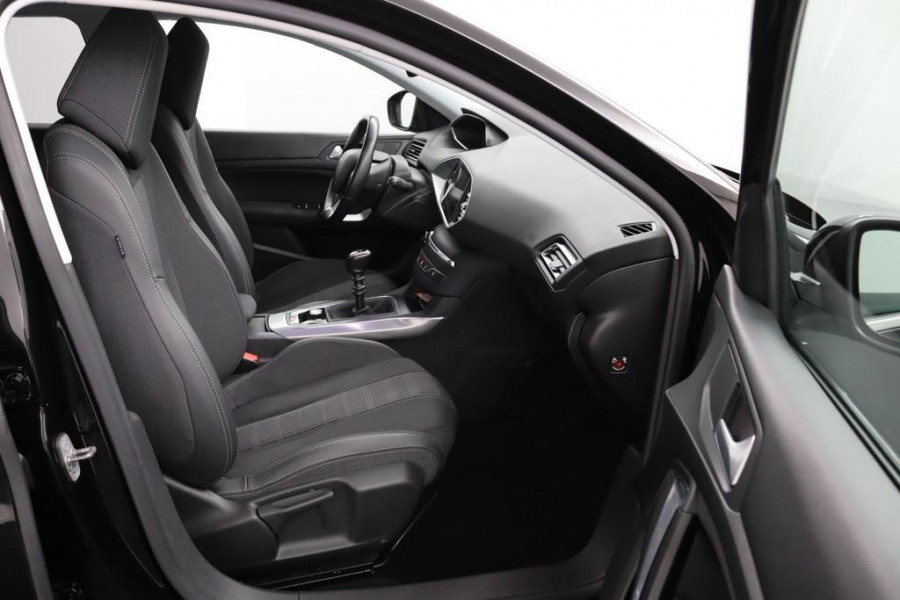 Peugeot 308 SW 1.2 Allure Pack*ACC*ECC*NAVI*CARPLAY*CAMERA*KEYLES