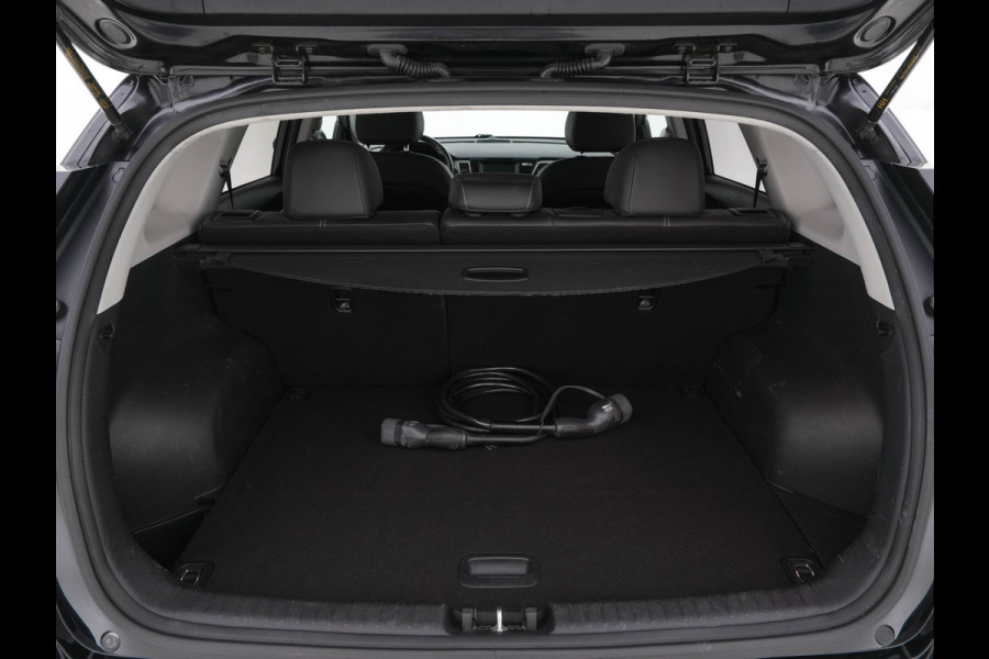 Kia e-Niro DynamicLine 64 kWh (INCL-BTW) Aut. *LEATHER-MICROFIBRE | NAVI-FULLMAP | DAB | ADAPTIVE-CRUISE | CAMERA | COMFORT-SEATS | KEYLESS | DIGI-COCKPIT | SHIFT-PADDLES | HEATED-SEATS | CARPLAY | LANE-ASSIST | 17"ALU*