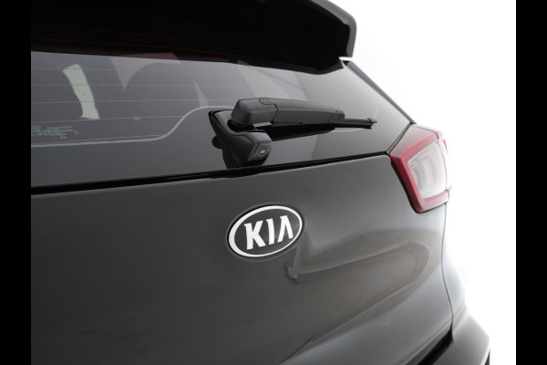 Kia e-Niro DynamicLine 64 kWh (INCL-BTW) Aut. *LEATHER-MICROFIBRE | NAVI-FULLMAP | DAB | ADAPTIVE-CRUISE | CAMERA | COMFORT-SEATS | KEYLESS | DIGI-COCKPIT | SHIFT-PADDLES | HEATED-SEATS | CARPLAY | LANE-ASSIST | 17"ALU*