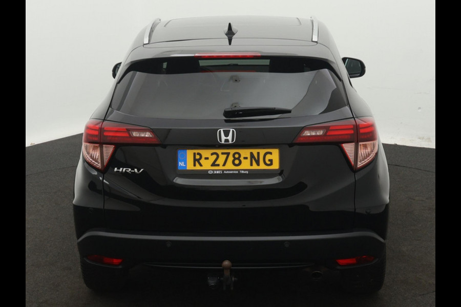 Honda HR-V 1.5 i-VTEC Executive PANO CAMERA NAVI TREKHAAK