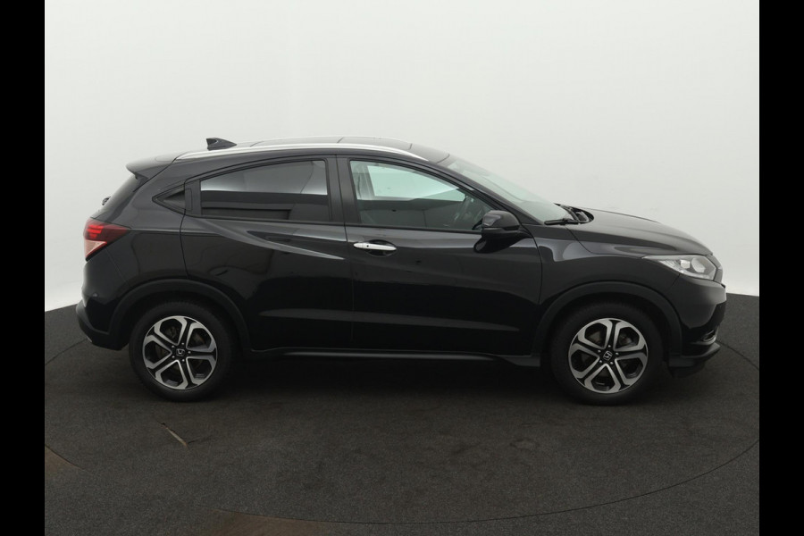 Honda HR-V 1.5 i-VTEC Executive PANO CAMERA NAVI TREKHAAK