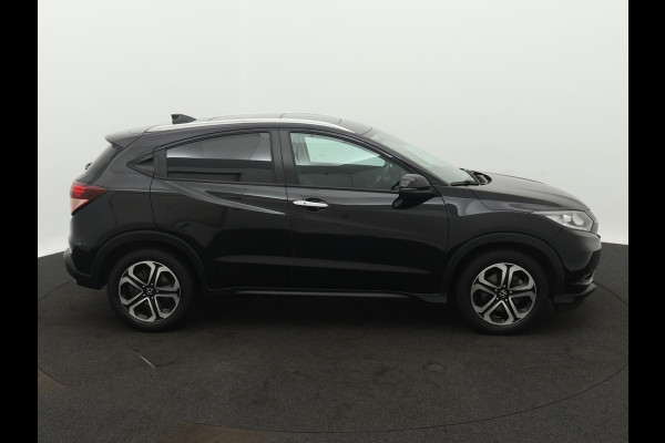 Honda HR-V 1.5 i-VTEC Executive PANO CAMERA NAVI TREKHAAK