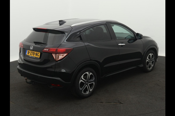 Honda HR-V 1.5 i-VTEC Executive PANO CAMERA NAVI TREKHAAK