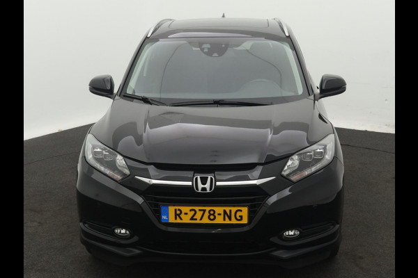 Honda HR-V 1.5 i-VTEC Executive PANO CAMERA NAVI TREKHAAK