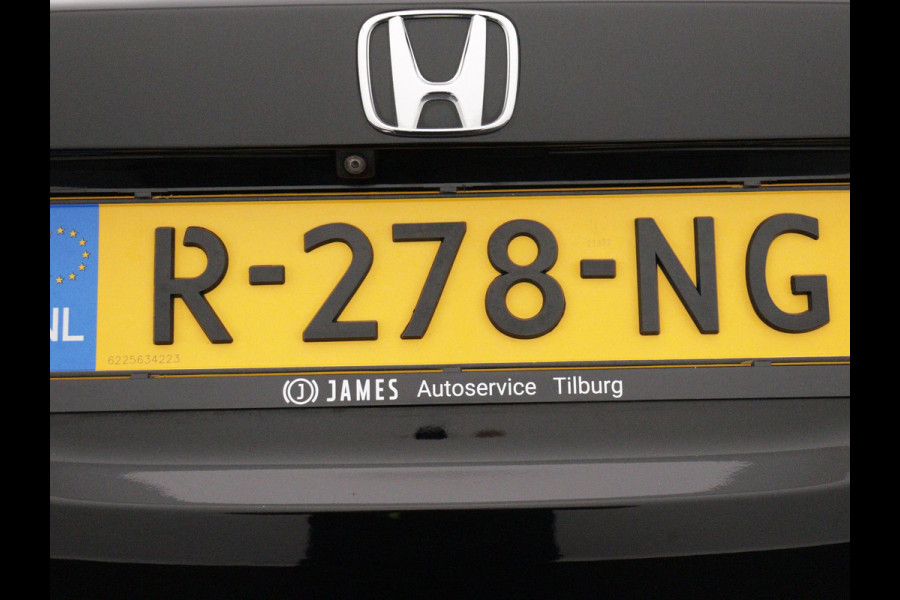 Honda HR-V 1.5 i-VTEC Executive PANO CAMERA NAVI TREKHAAK