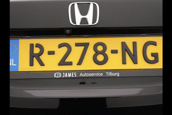 Honda HR-V 1.5 i-VTEC Executive PANO CAMERA NAVI TREKHAAK