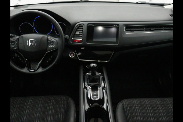Honda HR-V 1.5 i-VTEC Executive PANO CAMERA NAVI TREKHAAK