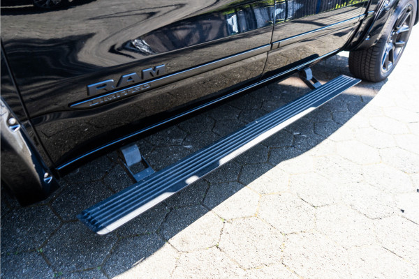 Dodge Ram 1500 5.7 V8 4x4 Crew Cab Limited 402PK | Blacked | Wide | Lucht | VOL! 12 MND Garantie