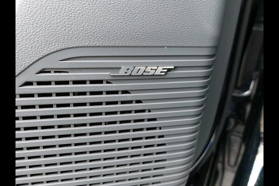 Hyundai KONA ELECTRIC Premium 65.4 kWh VAN: €47.285 VOOR: €41230