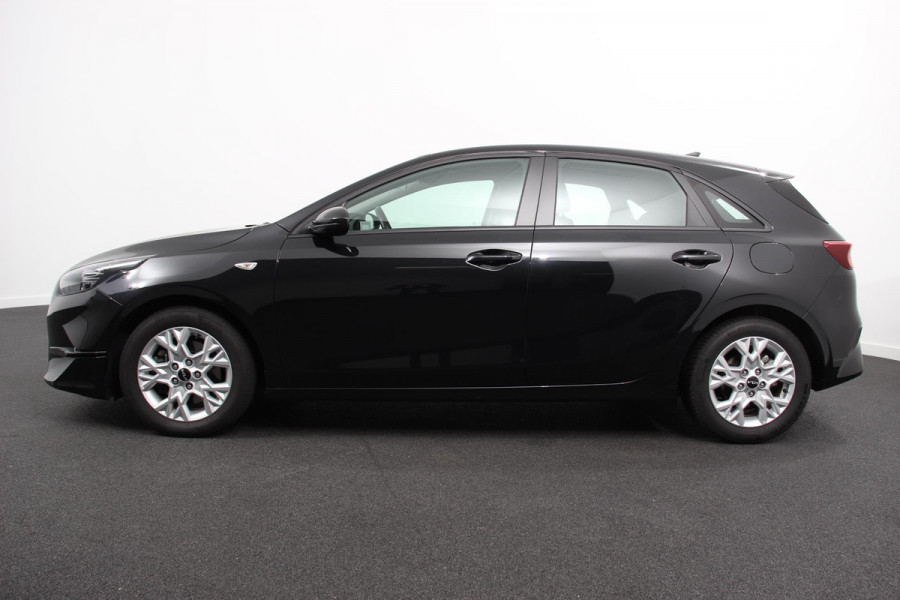 Kia Ceed 1.0 T-GDi Comfort | Navigatie | Apple Carplay/ Android Auto | Airco | Dab | Camera | Stoelverwarming | Lichtmetalen Velgen