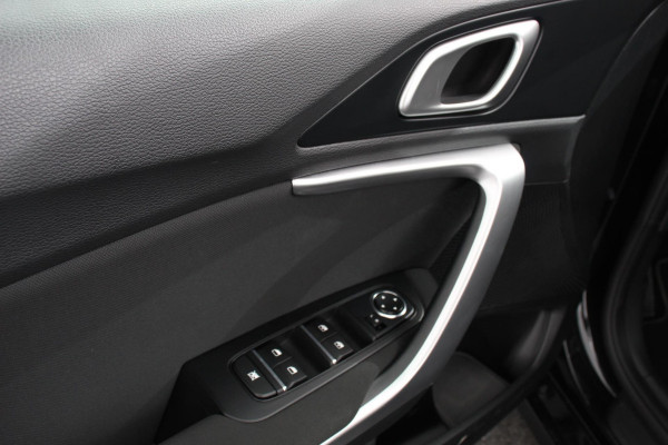 Kia Ceed 1.0 T-GDi Comfort | Navigatie | Apple Carplay/ Android Auto | Airco | Dab | Camera | Stoelverwarming | Lichtmetalen Velgen