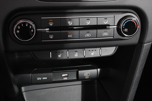 Kia Ceed 1.0 T-GDi Comfort | Navigatie | Apple Carplay/ Android Auto | Airco | Dab | Camera | Stoelverwarming | Lichtmetalen Velgen