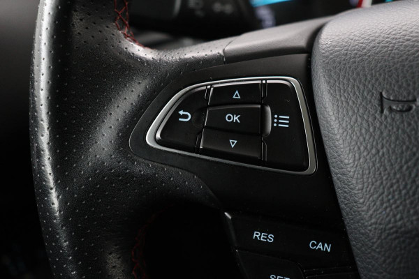 Ford EcoSport 1.0 EcoBoost ST-Line Black | Stoel & stuurverwarming | Camera | Carplay | Half leder | Climate control | Cruise control