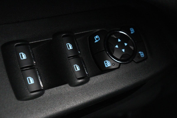 Ford EcoSport 1.0 EcoBoost ST-Line Black | Stoel & stuurverwarming | Camera | Carplay | Half leder | Climate control | Cruise control