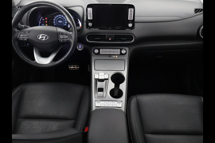 Hyundai Kona EV Premium Two-Tone 64 kWh | Accuconditie: 92% | Navigatie | Leder |