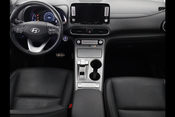 Hyundai Kona EV Premium Two-Tone 64 kWh | Accuconditie: 92% | Navigatie | Leder |