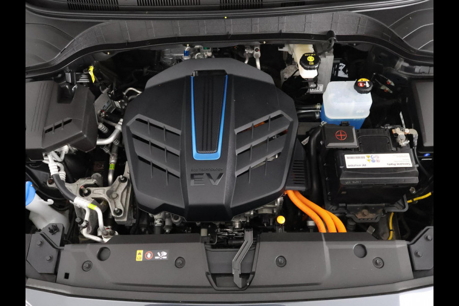 Hyundai Kona EV Premium Two-Tone 64 kWh | Accuconditie: 92% | Navigatie | Leder |