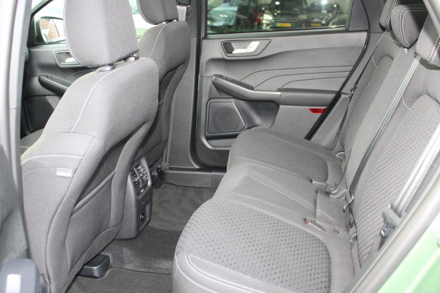 Ford Kuga 2.5i PHEV Titanium | Titanium | 243pk | Nieuw model! | Driver Assistance Pack | Winterpack | Panorama dak | 2.100kg Trekgewicht