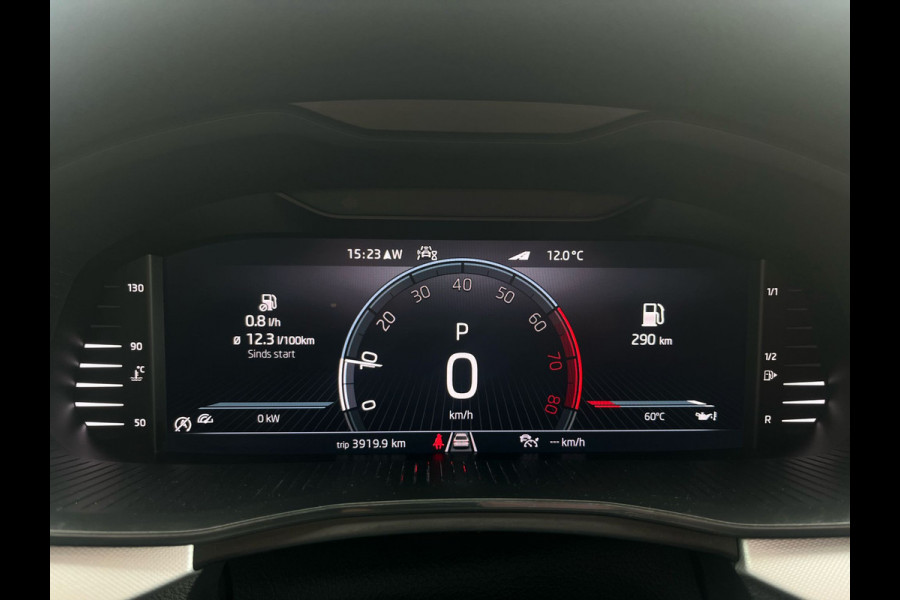 Škoda Kamiq 1.0 TSI Business Edition, Automaat, CarPlay, Camera, Cruise, Navi, PDC
