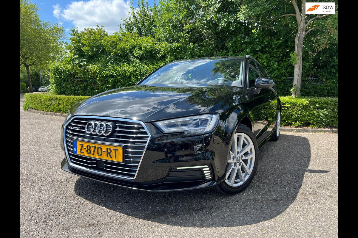 Audi A3 Sportback 40 e-tron Advance Sport Plug In Hybrid , Automaat , Cruise controle , Led verlichting , Navigatie Audi A3 Sportback 40 e-tron Advance Sport Plug In Hybrid , Automaat , Cruise controle , Led verlichting , Navigatie