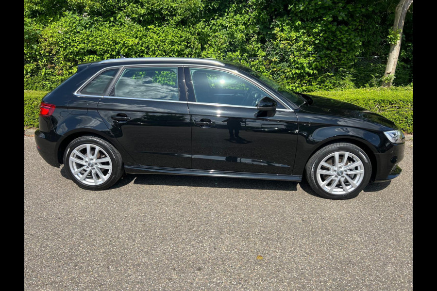 Audi A3 Sportback 40 e-tron Advance Sport Plug In Hybrid , Automaat , Cruise controle , Led verlichting , Navigatie