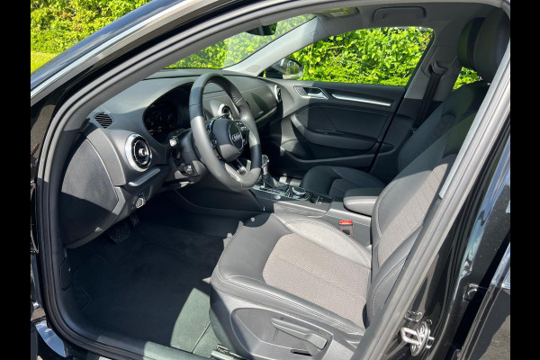 Audi A3 Sportback 40 e-tron Advance Sport Plug In Hybrid , Automaat , Cruise controle , Led verlichting , Navigatie