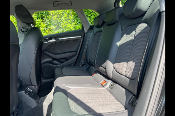 Audi A3 Sportback 40 e-tron Advance Sport Plug In Hybrid , Automaat , Cruise controle , Led verlichting , Navigatie