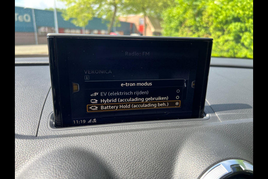 Audi A3 Sportback 40 e-tron Advance Sport Plug In Hybrid , Automaat , Cruise controle , Led verlichting , Navigatie