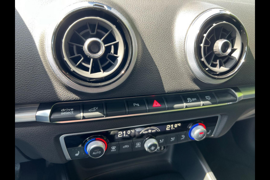 Audi A3 Sportback 40 e-tron Advance Sport Plug In Hybrid , Automaat , Cruise controle , Led verlichting , Navigatie