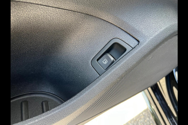 Audi A3 Sportback 40 e-tron Advance Sport Plug In Hybrid , Automaat , Cruise controle , Led verlichting , Navigatie