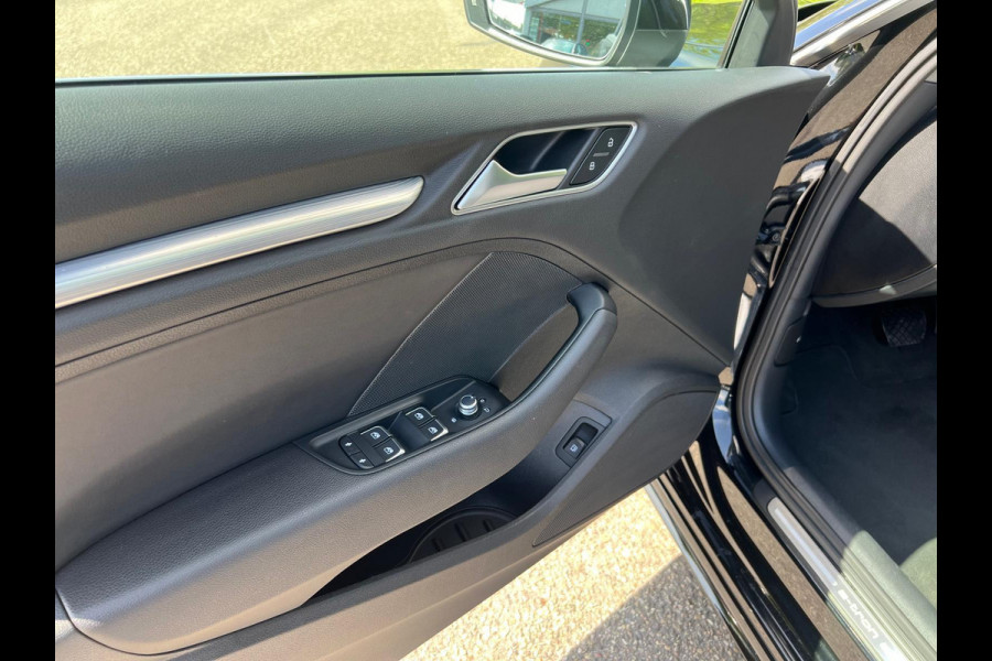 Audi A3 Sportback 40 e-tron Advance Sport Plug In Hybrid , Automaat , Cruise controle , Led verlichting , Navigatie