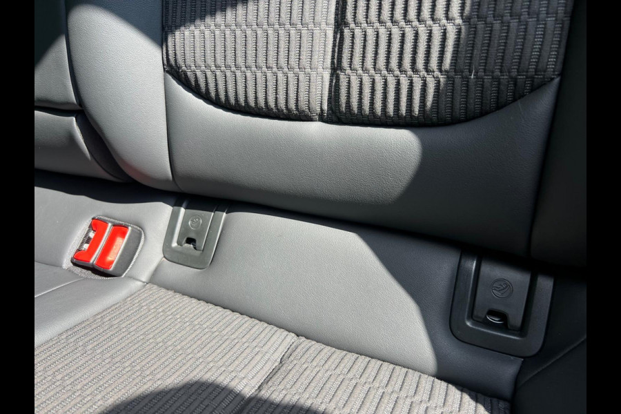 Audi A3 Sportback 40 e-tron Advance Sport Plug In Hybrid , Automaat , Cruise controle , Led verlichting , Navigatie