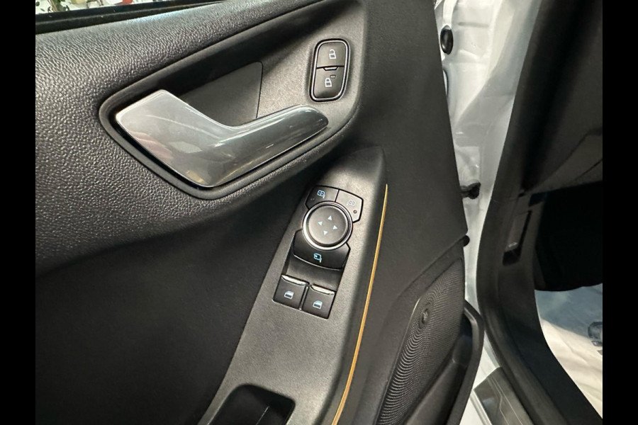 Ford Fiesta 1.0 EcoBoost Active Panoramadak! Stoelverwarming! PDC! B&O Audio! Vol opties!