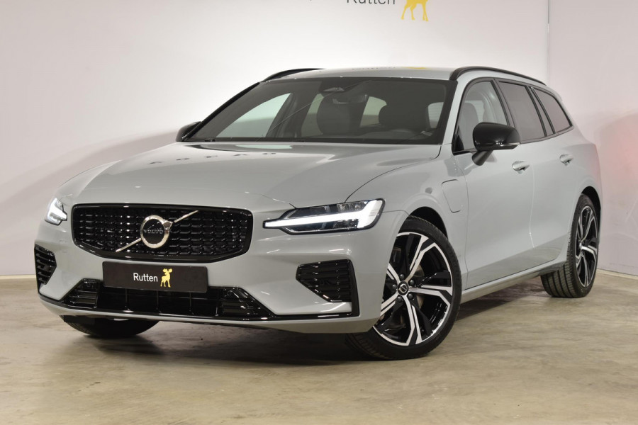 Volvo V60 T6 350PK Longe Range AWD Plus Dark / Driver assist / Sportstoelen / donker getint glas / 19 velgen