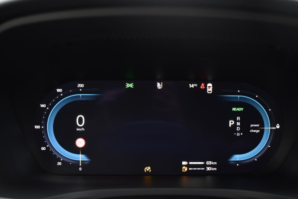 Volvo V60 T6 350PK Longe Range AWD Plus Dark / Driver assist / Sportstoelen / donker getint glas / 19 velgen