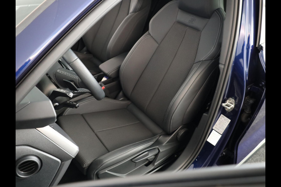 Audi A3 Sportback 30 TFSI S edition 110 pk S-tronic |Private lease vanaf € 649,- pm |  Verlengde garantie | Navigatie | Parkeersensoren achter | LED koplampen | S-Line |