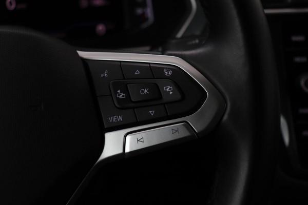 Volkswagen Tiguan 1.5 TSI Life | Stoelverwarming | Trekhaak | LED Plus | Camera | Massage | Navigatie | Adaptive cruise | Ergo Active | Navigatie | Keyless