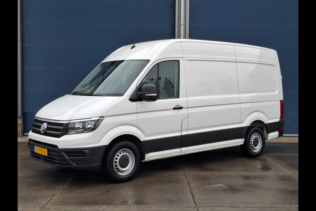 Volkswagen Crafter 35 2.0 TDI L3H3 Highline AIRCO / CRUISE CONTROLE / NAVI / TREKHAAK Volkswagen Crafter 35 2.0 TDI L3H3 Highline AIRCO / CRUISE CONTROLE / NAVI / TREKHAAK