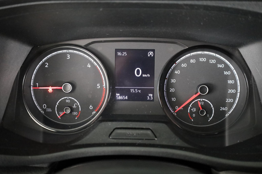 Volkswagen Transporter 2.0 TDI L1H1 28 Comfortline 110 pk | Navigatie via App | Trekhaak | Parkeersensoren | Achteruitrijcamera | Cruise control | Apple Carplay/Android Auto |