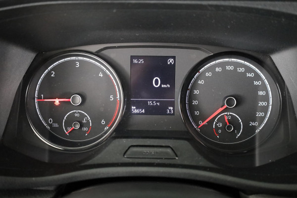 Volkswagen Transporter 2.0 TDI L1H1 28 Comfortline 110 pk | Navigatie via App | Trekhaak | Parkeersensoren | Achteruitrijcamera | Cruise control | Apple Carplay/Android Auto |