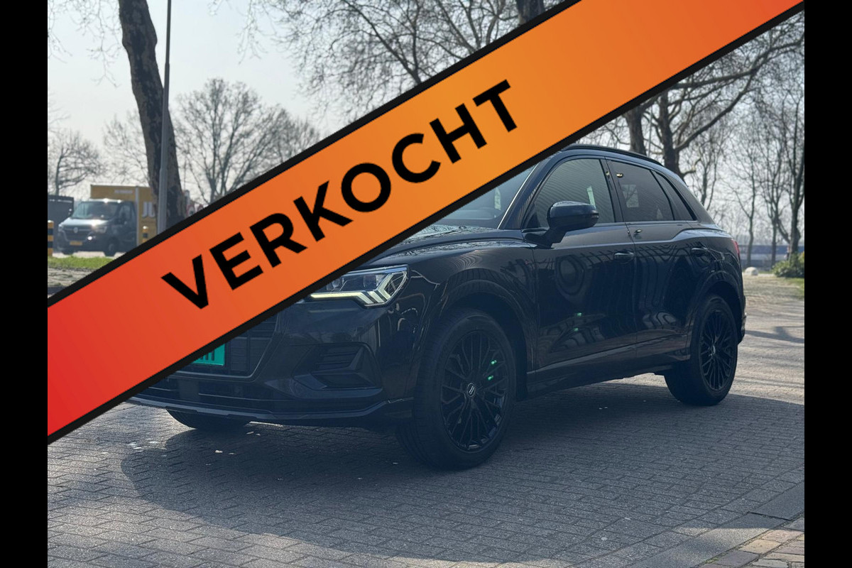 Audi Q3 35 TFSI S-Line Cruise Matrix Trekhaak Black Audi Q3 35 TFSI S-Line Cruise Matrix Trekhaak Black