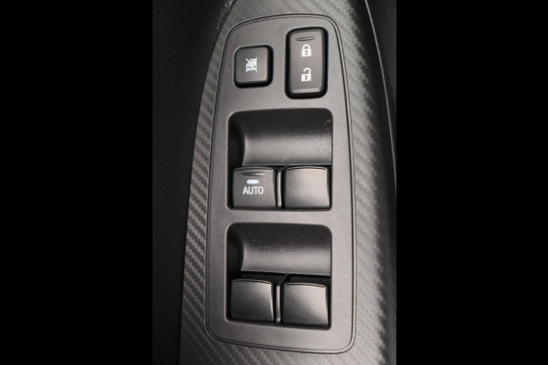 Mitsubishi Eclipse Cross 1.5 DI-T First Edition * Automaat * Camera Keyless Stoelverwarming Panorama dak Headup display