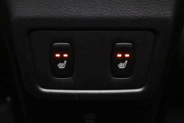 Mitsubishi Eclipse Cross 1.5 DI-T First Edition * Automaat * Camera Keyless Stoelverwarming Panorama dak Headup display