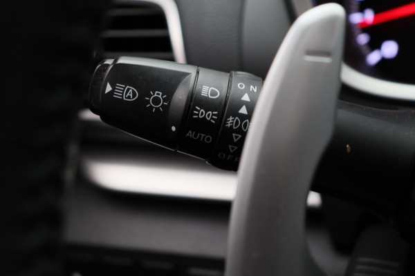 Mitsubishi Eclipse Cross 1.5 DI-T First Edition * Automaat * Camera Keyless Stoelverwarming Panorama dak Headup display