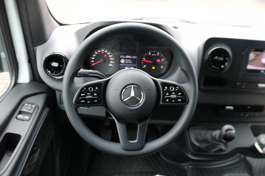 Mercedes-Benz Sprinter 317 CDI L2 H2 Airco Mbux Camera