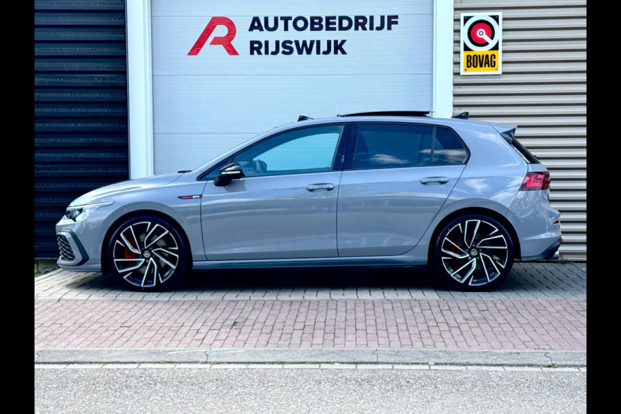 Volkswagen Golf 2.0 TSI GTI Blackstyle Pano/Trekhaak/Matrix
